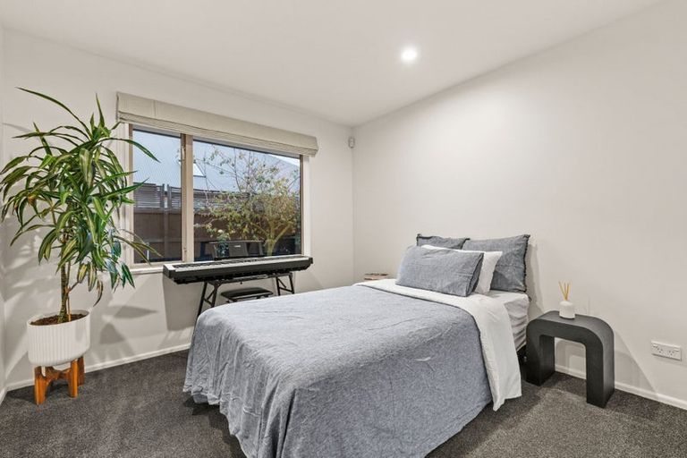 Photo of property in 14 Hussey Road, Harewood, Christchurch, 8051