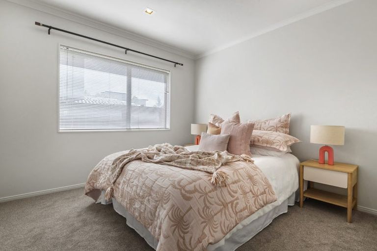 Photo of property in 94 Oakway Drive, Schnapper Rock, Auckland, 0632