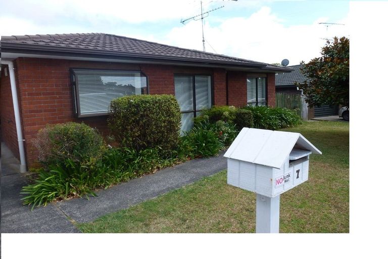 Photo of property in 7 Sherpa Place, Massey, Auckland, 0614
