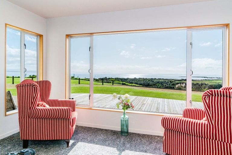Photo of property in 337d Clarks Beach Road, Clarks Beach, Pukekohe, 2679