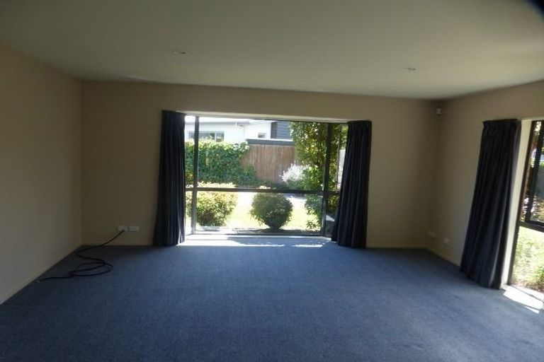 Photo of property in 4 Springwater Avenue, Northwood, Christchurch, 8051
