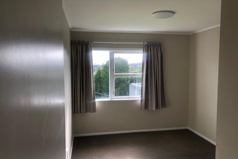 Photo of property in 117 Manuka Road, Bayview, Auckland, 0629