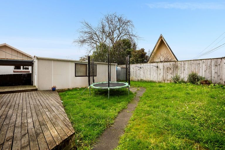 Photo of property in 21 Mangaroa Hill Road, Maoribank, Upper Hutt, 5018