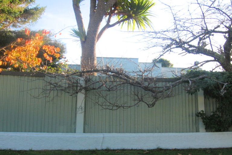 Photo of property in 3 Lockett Street, Waterloo, Lower Hutt, 5011