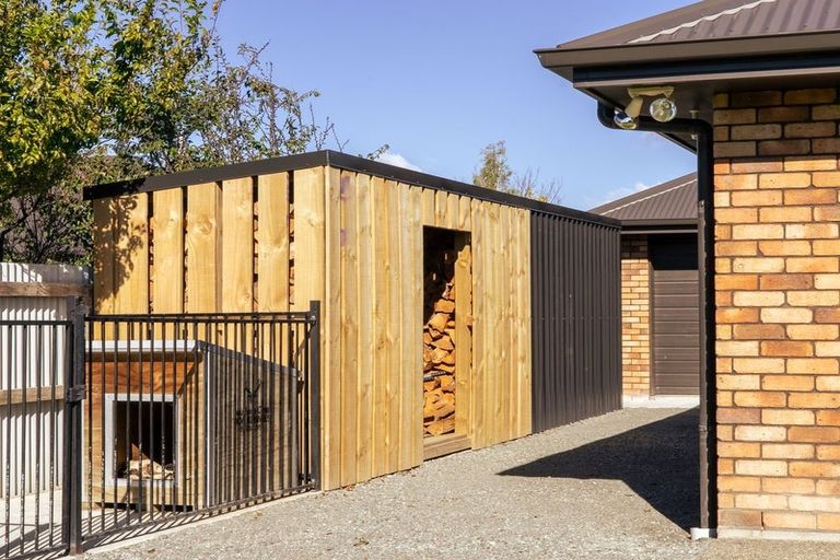 Photo of property in 22 Irishman Drive, Twizel, 7901