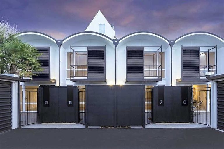 Photo of property in 7/18 Salisbury Street, Christchurch Central, Christchurch, 8013