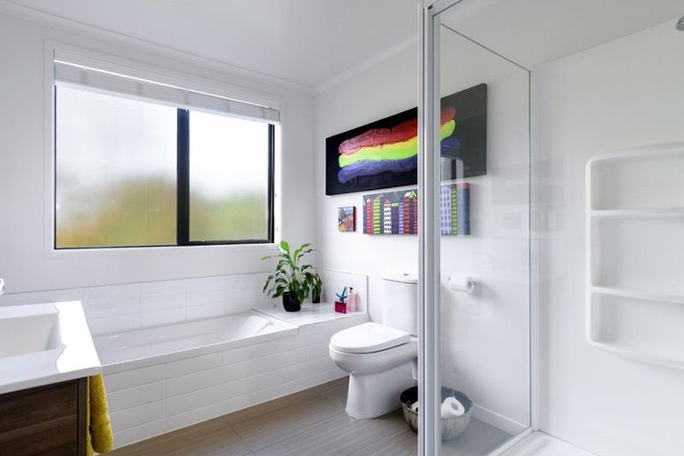 Photo of property in 120 Kennedy Road, Pyes Pa, Tauranga, 3112