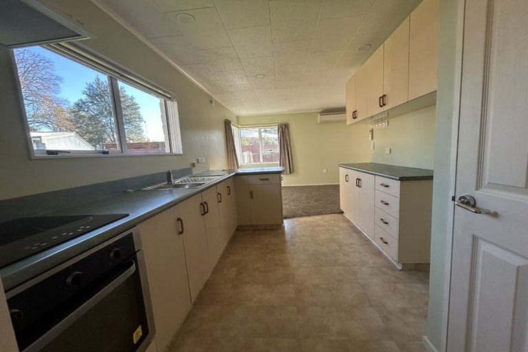 Photo of property in 8 Hogg Crescent, Masterton, 5810