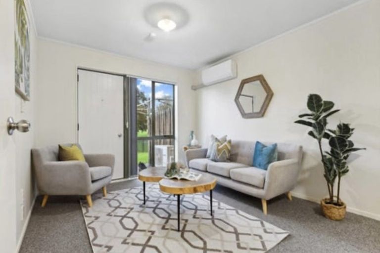 Photo of property in 11/12 Blueridge Close, Sunnyvale, Auckland, 0612