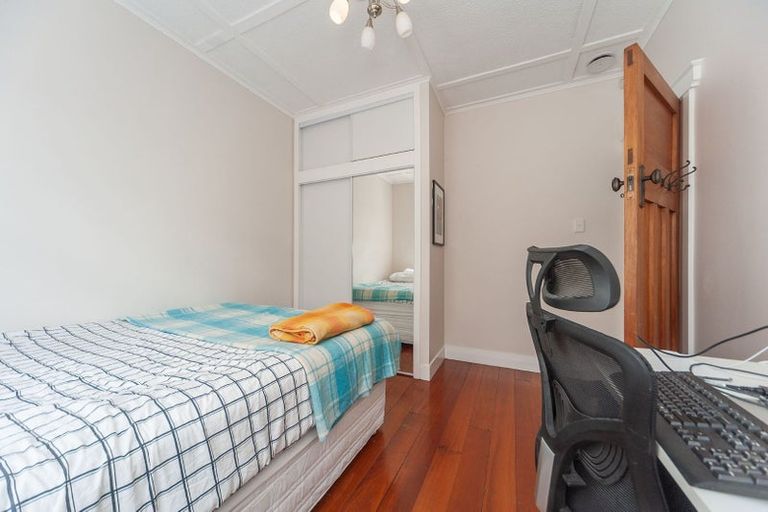 Photo of property in 15 Richmond Avenue, Karori, Wellington, 6012