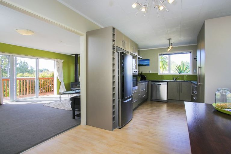 Photo of property in 40 Keegan Drive, Massey, Auckland, 0614