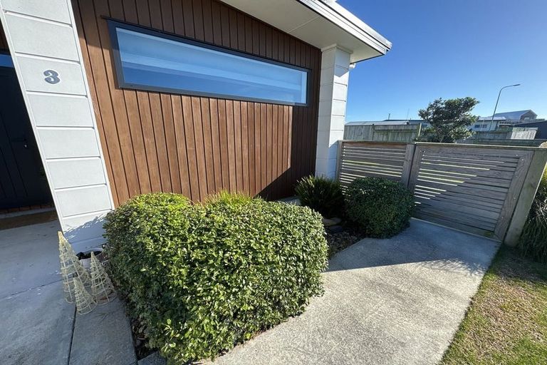 Photo of property in 3 Snappers Lane, Foxton Beach, Foxton, 4815