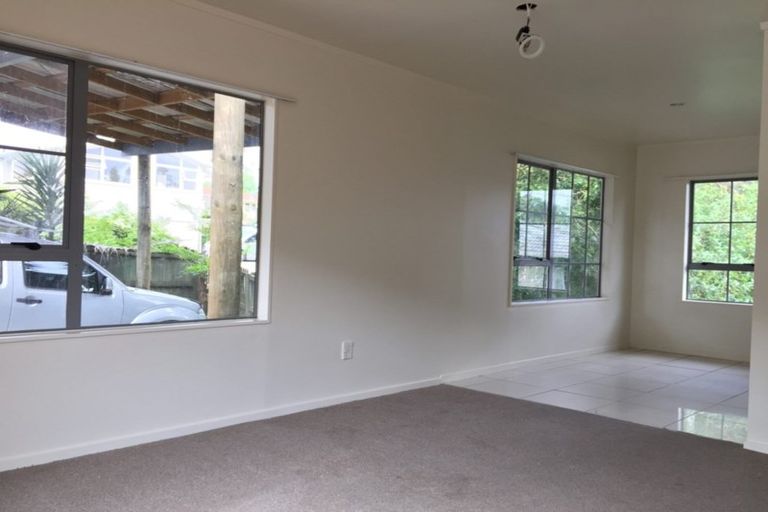Photo of property in 26 Faram Place, Massey, Auckland, 0614