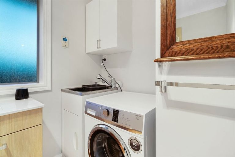 Photo of property in 2/358 Worcester Street, Linwood, Christchurch, 8011