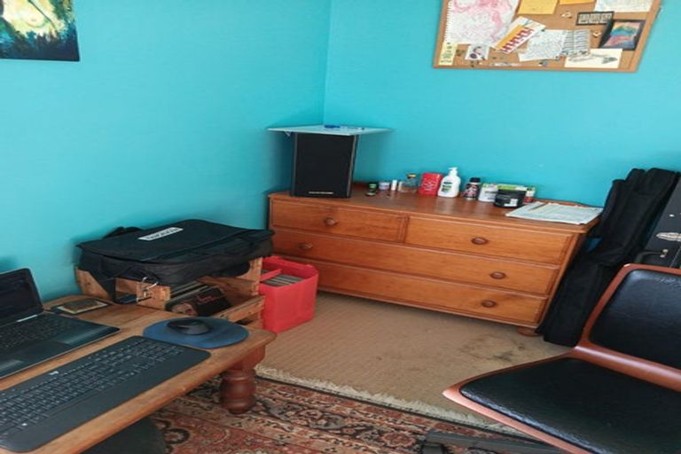 Photo of property in 23 Hawker Street, Mount Victoria, Wellington, 6011