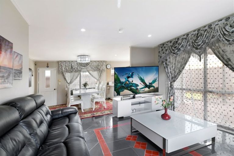 Photo of property in 79 Pooks Road, Ranui, Auckland, 0612