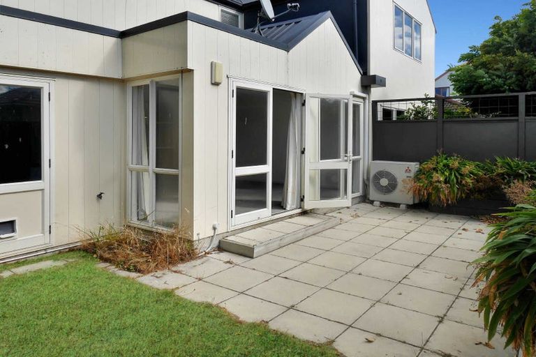 Photo of property in 6/17 Eversleigh Street, St Albans, Christchurch, 8014