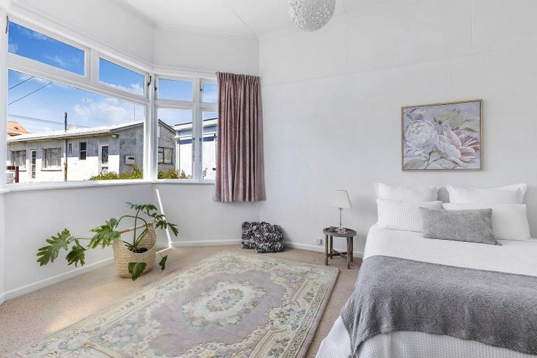 Photo of property in 240 Adelaide Road, Newtown, Wellington, 6021