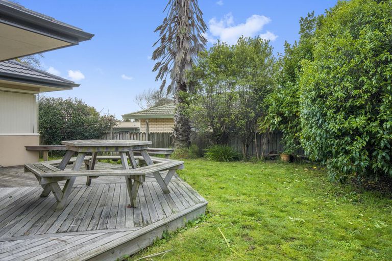 Photo of property in 42a Kitchener Road, Waiuku, 2123