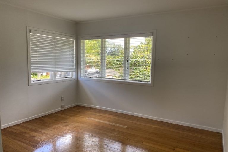 Photo of property in 95 Kervil Avenue, Te Atatu Peninsula, Auckland, 0610