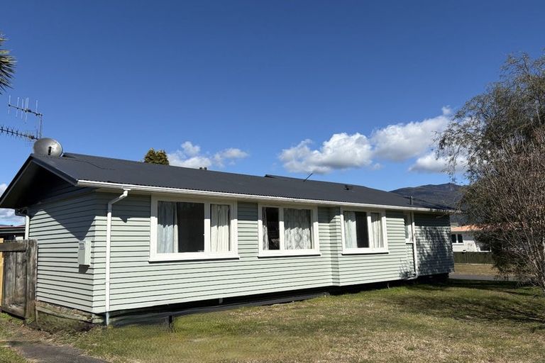 Photo of property in 8 Hingaia Street, Turangi, 3334