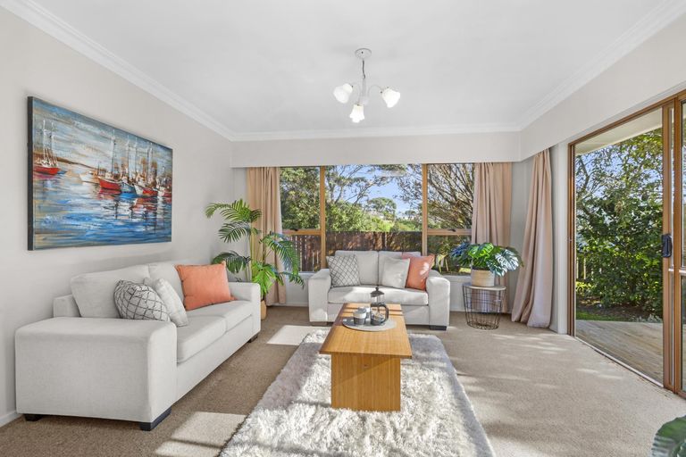 Photo of property in 1 Sunshine Rise, Raglan, 3225