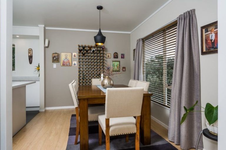 Photo of property in 256 Birkdale Road, Birkdale, Auckland, 0626