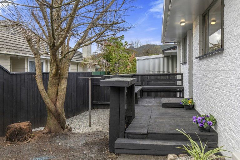 Photo of property in 1/1171 Fergusson Drive, Clouston Park, Upper Hutt, 5018