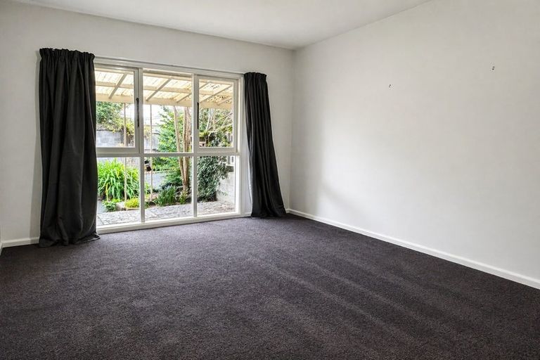 Photo of property in 135a Totara Street, Riccarton, Christchurch, 8041