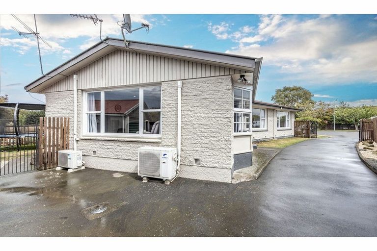 Photo of property in 17 Opal Place, Casebrook, Christchurch, 8051