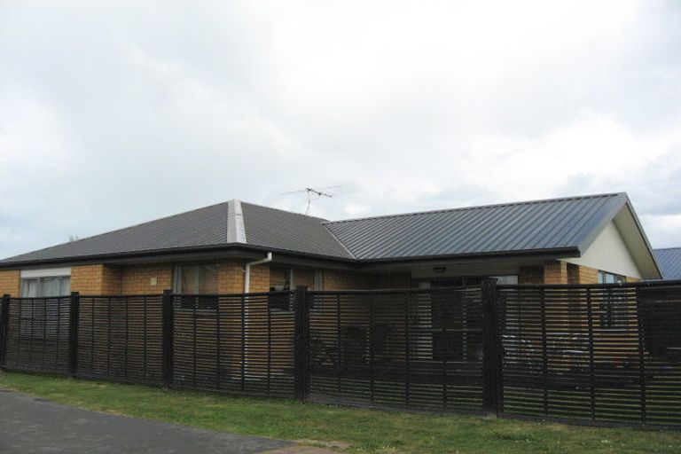 Photo of property in 14 Country Lane, Rangiora, 7400
