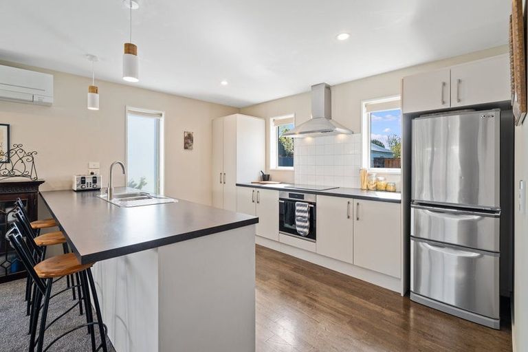Photo of property in 49 Trafalgar Street, St Albans, Christchurch, 8014