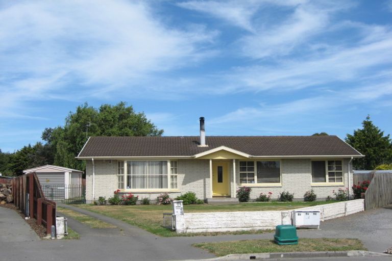 Photo of property in 7 Karlaw Place, Parklands, Christchurch, 8083