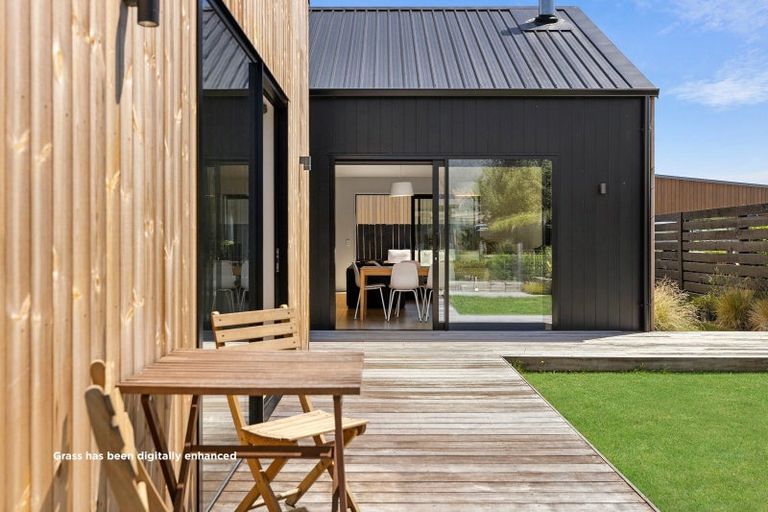 Photo of property in 12 Cleland Close, Wanaka, 9382