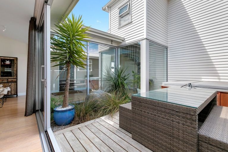 Photo of property in 1220a Papamoa Beach Road, Papamoa Beach, Papamoa, 3118