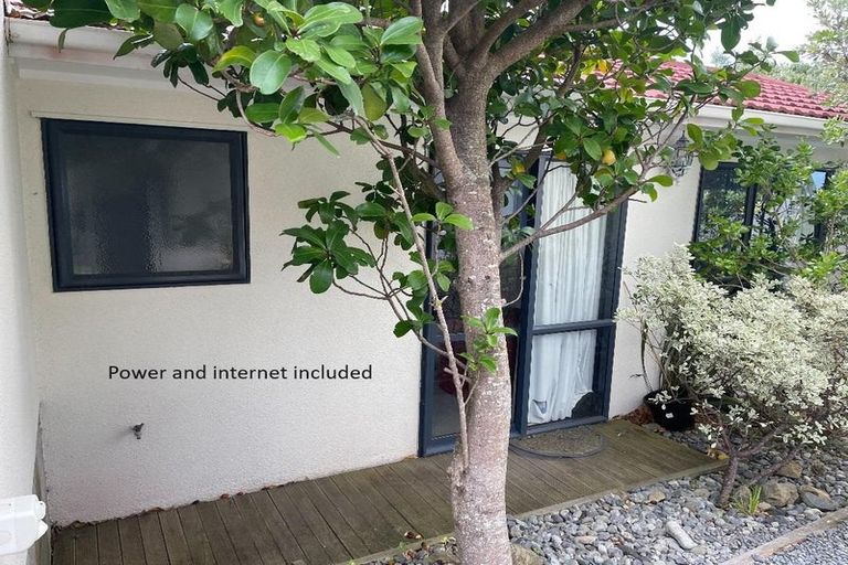 Photo of property in 8 Bury Grove, Strathmore Park, Wellington, 6022