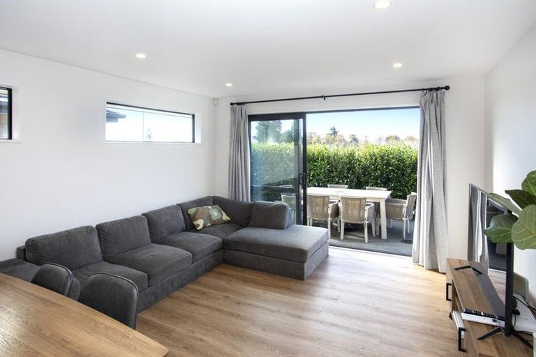 Photo of property in 4 Koral Lane, Broomfield, Christchurch, 8042