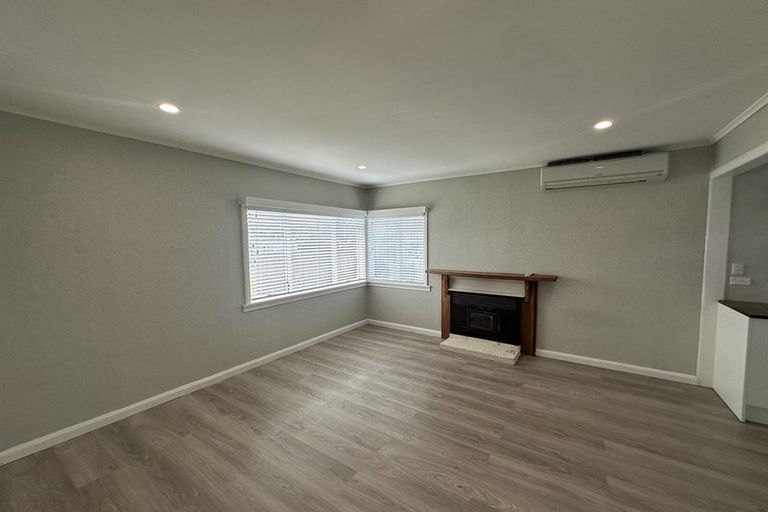 Photo of property in 65 Strange Street, Waitara, 4320
