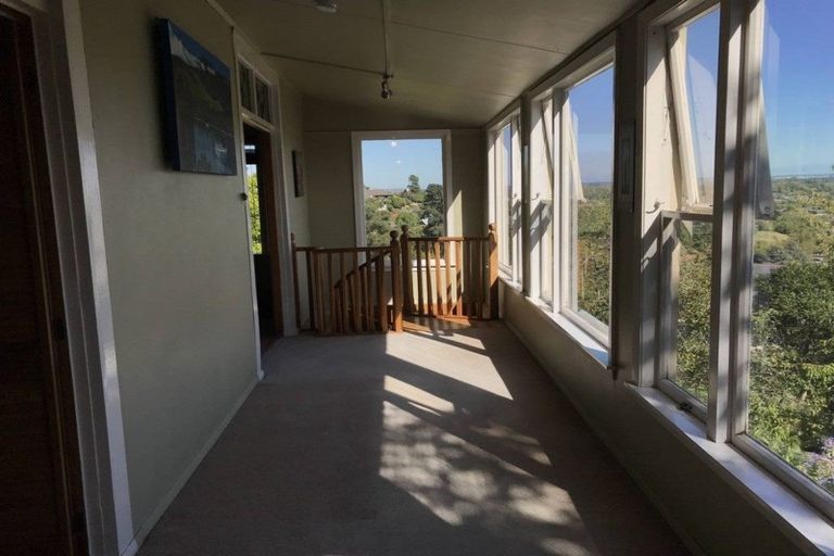 Photo of property in 34 Hackthorne Road, Cashmere, Christchurch, 8022