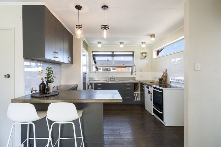 Photo of property in 3 Dewe Avenue, Feilding, 4702