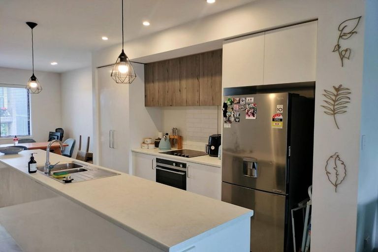 Photo of property in 90 Rangihina Road, Hobsonville, Auckland, 0616