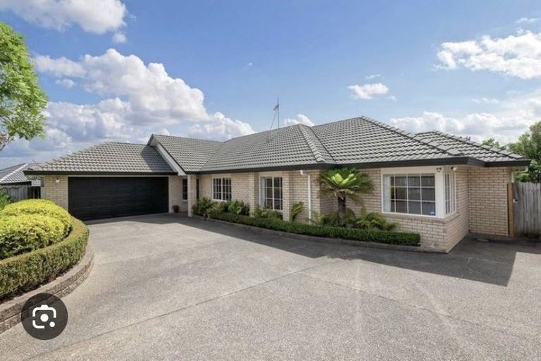 Photo of property in 7 Magilligan Close, East Tamaki Heights, Auckland, 2016