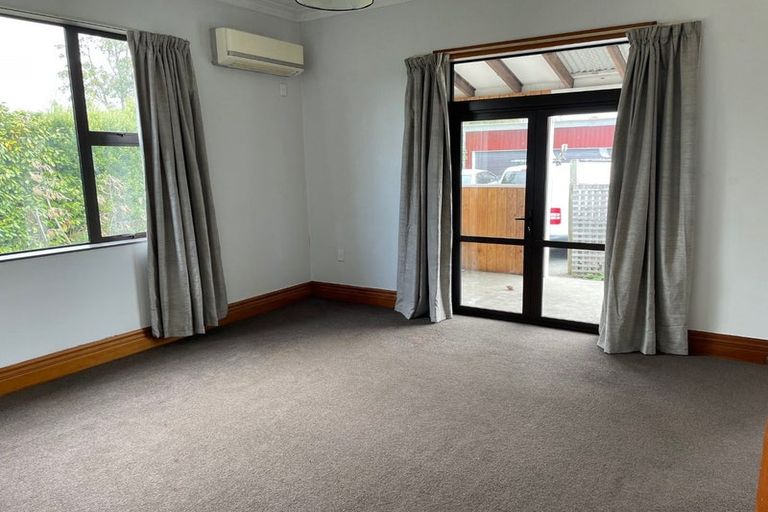 Photo of property in 11 Hay Street, Bromley, Christchurch, 8062