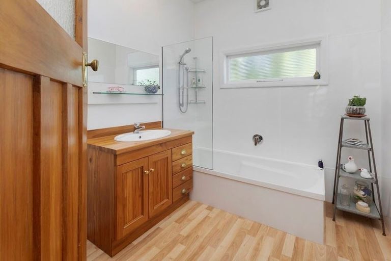 Photo of property in 4 Konini Street, Riccarton, Christchurch, 8041