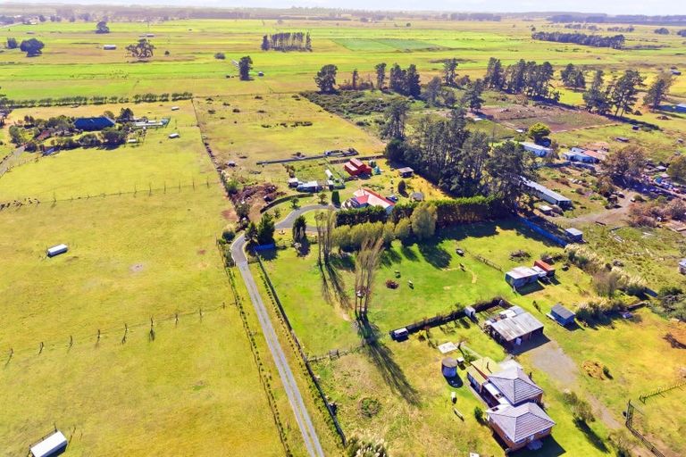 Photo of property in 41 Rangiotu Road, Himatangi, Palmerston North, 4477