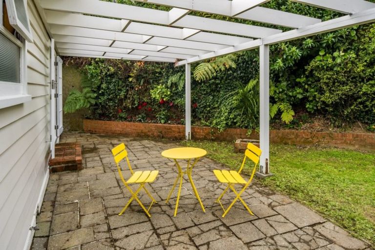 Photo of property in 163 Karepa Street, Brooklyn, Wellington, 6021