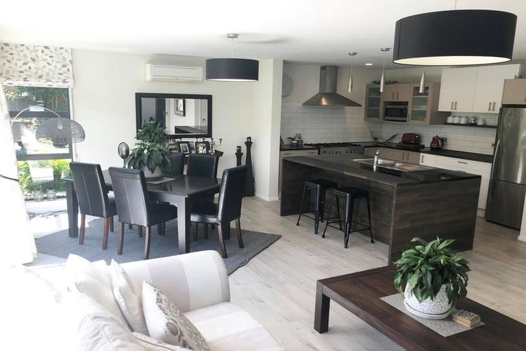 Photo of property in 1 Hawthorn Mews, Rangiora, 7400