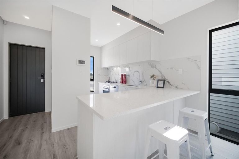 Photo of property in 18 Kairakau Street, Papakura, 2110