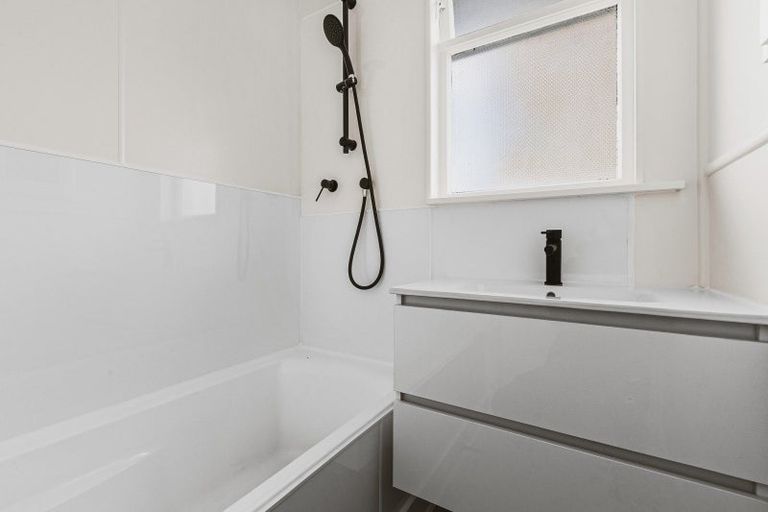 Photo of property in 1004 Bledisloe Street, Raureka, Hastings, 4120