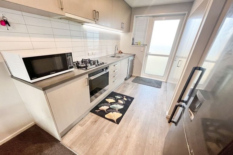 Photo of property in 2/75 Geraldine Street, Edgeware, Christchurch, 8013